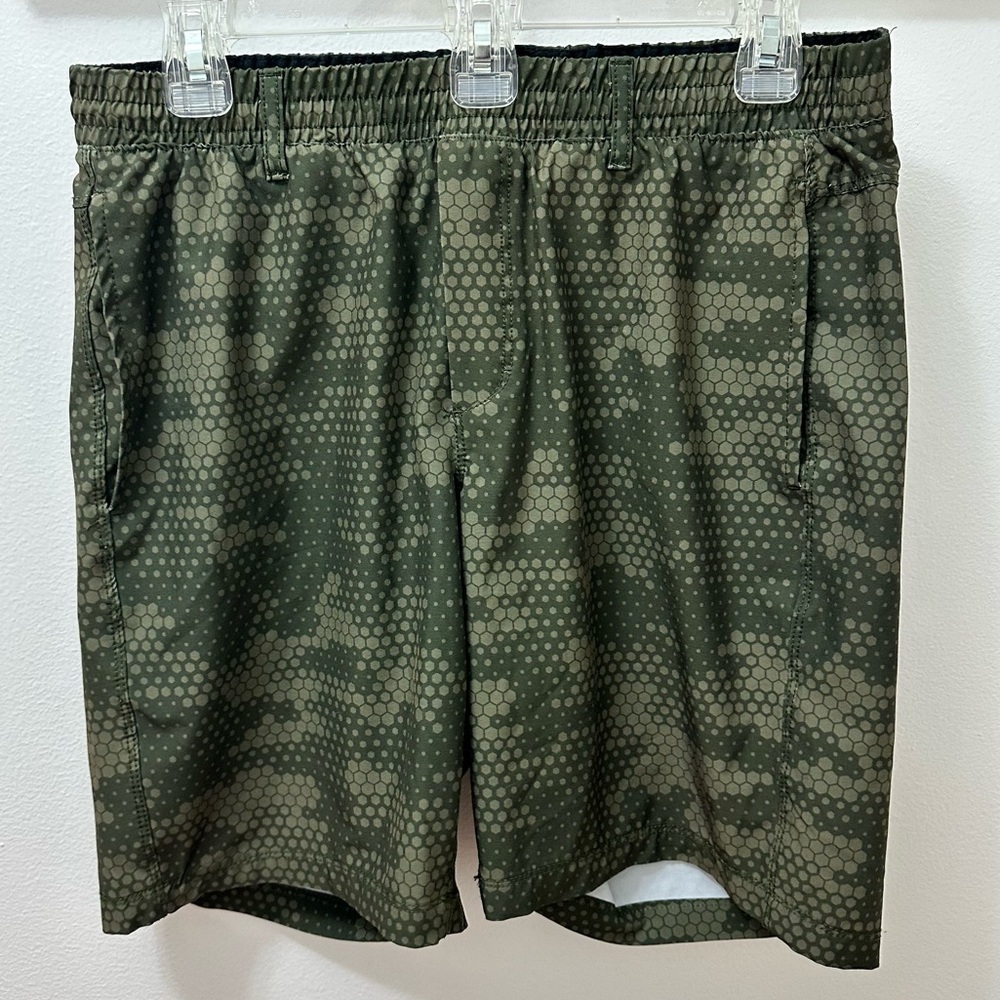 Men’s green Hollywood shorts built in boxer briefs medium